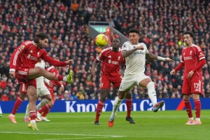 Notingem "bljesnuo" na Enfildu, Liverpul ne liči ni na šta i polako se oprašta od titule